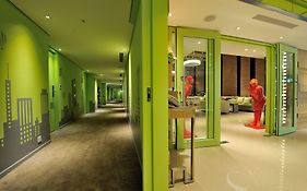 Green World Hotel - Zhonghua